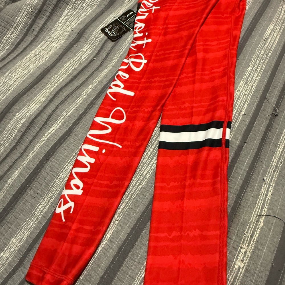 NHL Red and Black Leggings